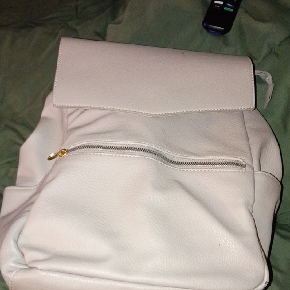 Elegant Gray Backpack